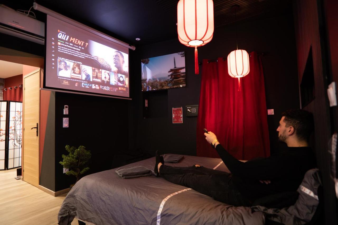Apartament Capsule Japon - Jacuzzi - Netflix & Ecran Cinema - Xbox Trith-Saint-Leger Zewnętrze zdjęcie