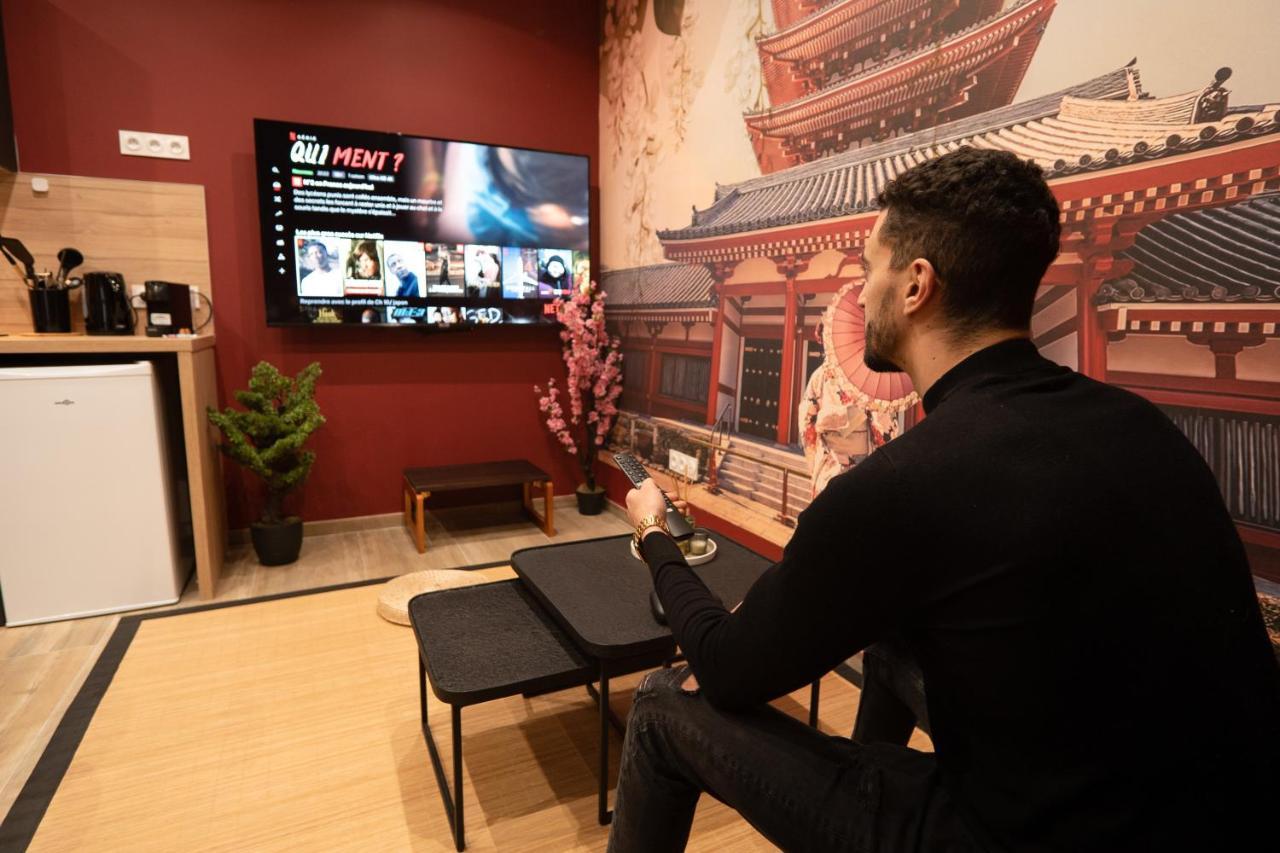 Apartament Capsule Japon - Jacuzzi - Netflix & Ecran Cinema - Xbox Trith-Saint-Leger Zewnętrze zdjęcie